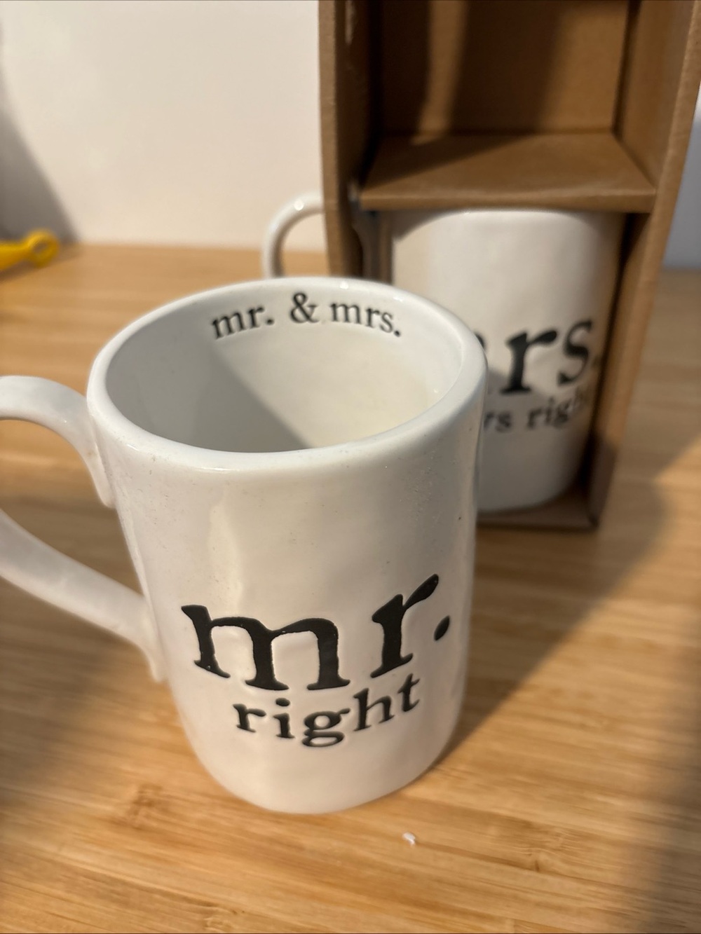 Gift Set Mr. Right & Mrs. Always Right White Ceramic Mug Set Wedding Engagement - Picture 2 of 6